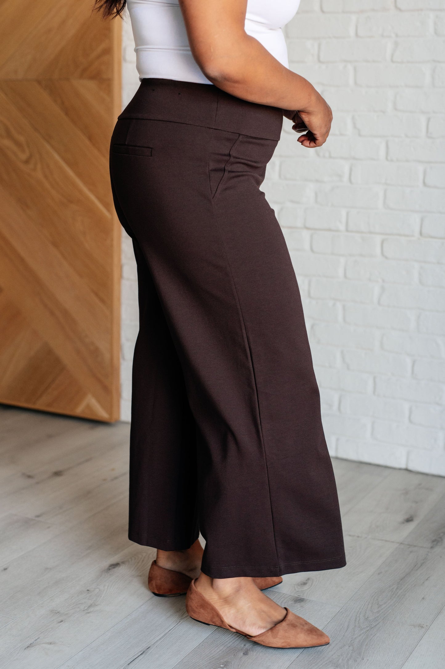 Weekday Wonder Wide Leg Cropped Pants in Chocolate